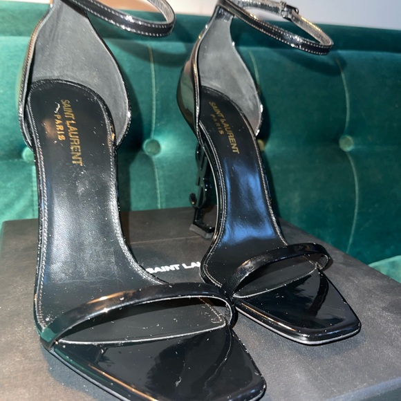 Worn once, in brand new condition - Picture 5 of 8